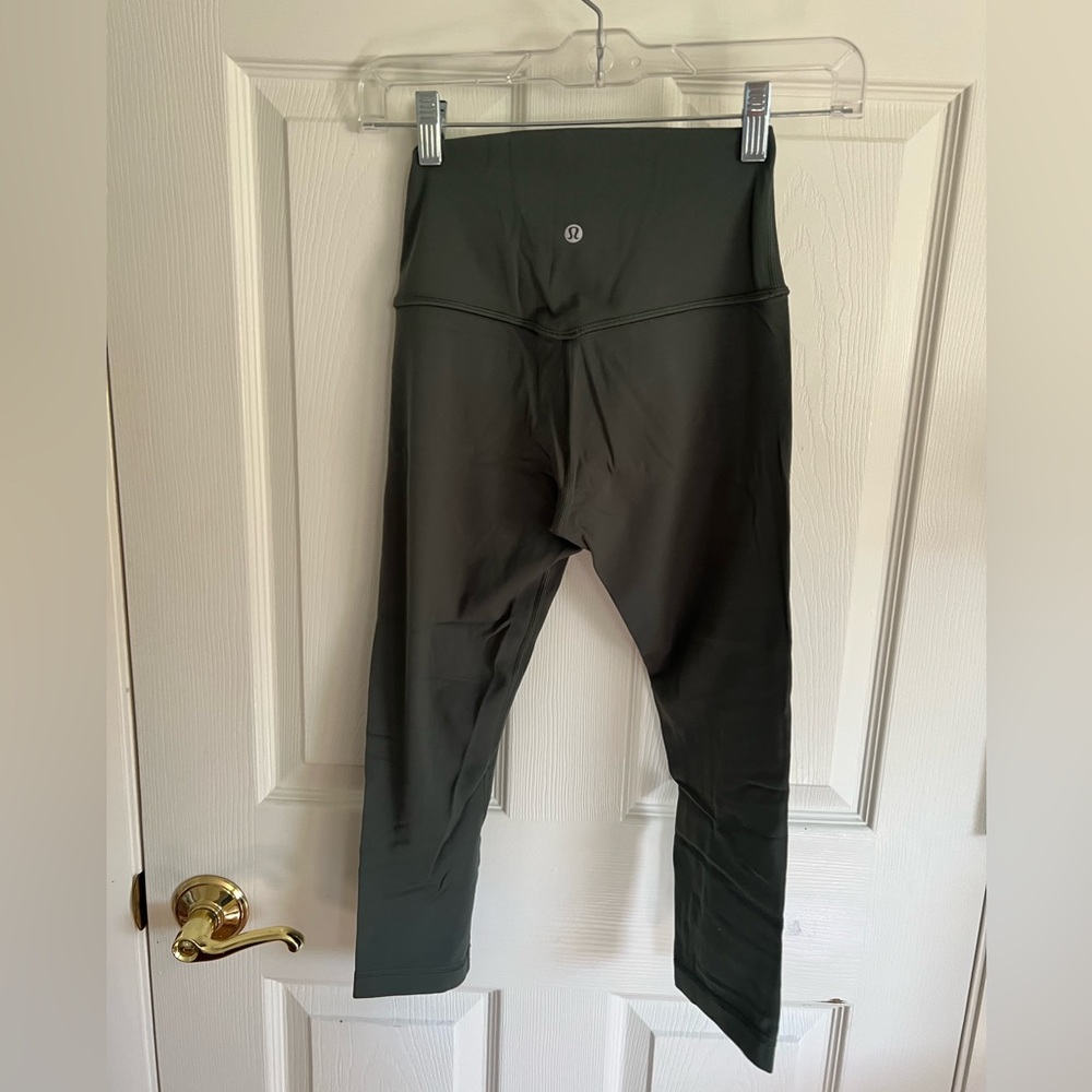 Lululemon Army Green Cropped Legging